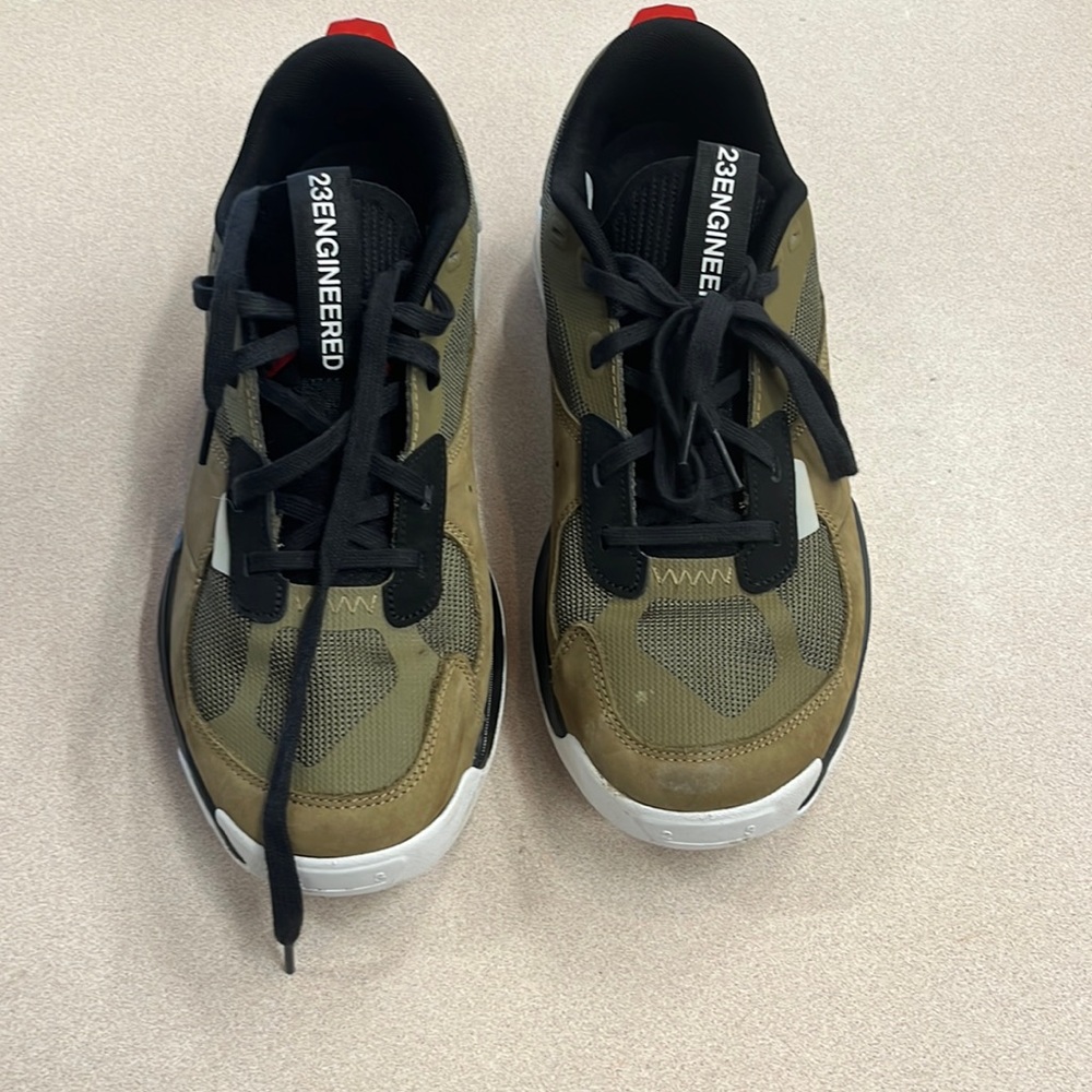 Nike shoes